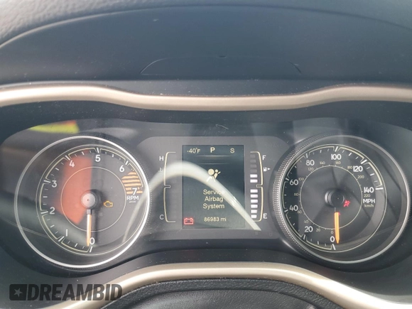 2016 Jeep Cherokee Latitude z VIN 1C4PJLCB2GW206650, wystawiony jako Copart lot #56567345 z przebiegiem 86 983 mil mil oraz Nie do naprawy • Non repairable. Historia ofert i sprzedaży dostępna na DreamBid. Obrazek 9.