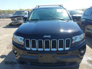 2017 Jeep Compass Sport with VIN 1C4NJCBB8HD134097, listed as a IAAI auction lot 42094456 with 110,967 mi miles and . Bid and sale history available at carsss.com. Image 11.