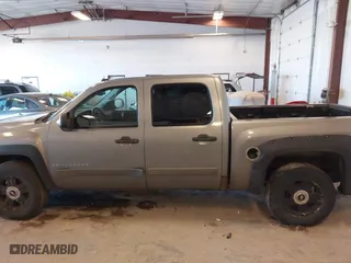 2007 Chevrolet Silverado 1500 LS with VIN 2GCEK13C571501993, listed as a IAAI auction lot 41984825 with 1 mi miles. Bid and sale history available at carsss.com. Image 14.