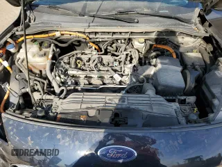 2021 Ford Escape Titanium Hybrid с VIN 1FMCU9DZ2MUA10439, выставлен на аукционе Copart как лот 58440785 с пробегом 84 803 миль миль и Списание • Salvage title. История ставок и продаж доступна на DreamBid. Изображение 12.