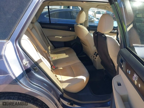 2015 Subaru Outback 2.5i Limited with VIN 4S4BSBNC8F3253748, listed as a IAAI auction lot 41687617 with 72,307 mi miles. Bid and sale history available at carsss.com. Image 8.