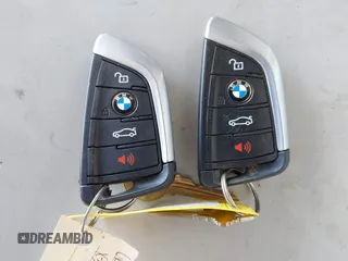 2019 BMW X3 sDrive30i z VIN 5UXTR7C50KLF28854, wystawiony jako IAAI lot #41907021 z przebiegiem 48 405 mil mil oraz . Historia ofert i sprzedaży dostępna na DreamBid. Obrazek 11.