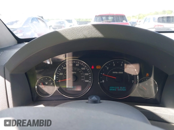 2005 Jeep Grand Cherokee Limited with VIN 1J4HR58N85C631004, listed as a IAAI auction lot 42320652 with 106,456 mi miles and . Bid and sale history available at DreamBid. Image 7.