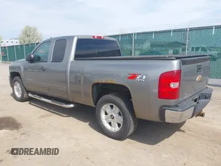 2013 Chevrolet Silverado 1500 LT with VIN 1GCRKSE79DZ198291, listed as a IAAI auction lot 42168616 with 82,032 mi miles and . Bid and sale history available at DreamBid. Image 3.