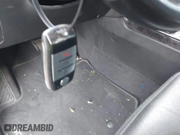 2014 Kia Sorento SX Limited with VIN 5XYKW4A73EG503792, listed as a IAAI auction lot 42684390 with 129,021 mi miles and . Bid and sale history available at DreamBid. Image 11.
