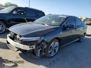 2018 Honda Clarity with VIN JHMZC5F10JC008397, listed as a Copart auction lot 69976962 with 82,525 mi miles. Bid and sale history available at carsss.com. Image 1.