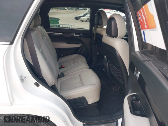 2014 Kia Sorento SX Limited with VIN 5XYKW4A79EG516529, listed as a IAAI auction lot 42787320 with 224,869 mi miles and . Bid and sale history available at DreamBid. Image 8.