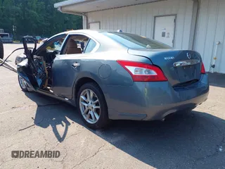 2010 Nissan Maxima SV with VIN 1N4AA5AP2AC840622, listed as a IAAI auction lot 39698246 with Not provided miles and . Bid and sale history available at DreamBid. Image 3.