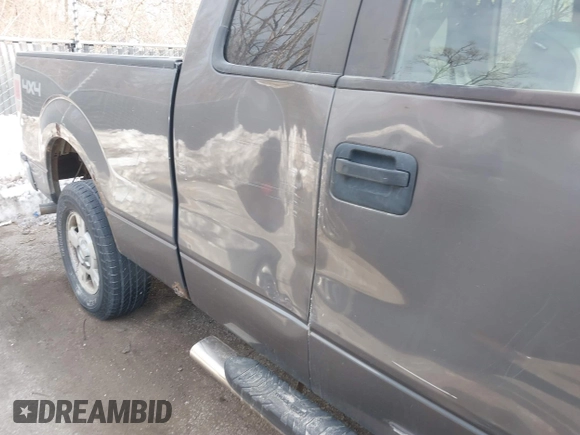 2013 Ford F-150 XL с VIN 1FTFX1EF1DKD47713, выставлен на аукционе IAAI как лот 41311901 с пробегом 137 061 миль миль и . История ставок и продаж доступна на DreamBid. Изображение 17.