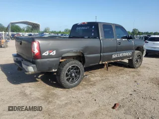2005 Chevrolet Silverado 1500 LS z VIN 1GCEK19V45E151261, wystawiony jako Copart lot #61556275 z przebiegiem 329 943 mil mil oraz Czysty tytuł • Clean title. Historia ofert i sprzedaży dostępna na DreamBid. Obrazek 3.