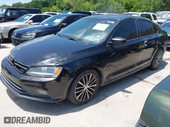 2015 Volkswagen Jetta SE with VIN 3VWD17AJ1FM407228, listed as a IAAI auction lot 42250711 with 189,275 mi miles and . Bid and sale history available at DreamBid. Image 2.