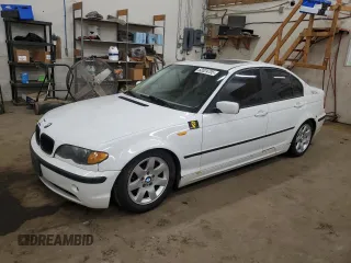 2005 BMW 3 Series 325i with VIN WBAET37475NJ86179, listed as a Copart auction lot 53524705 with 171,520 mi miles and Clean Title. Bid and sale history available at carsss.com. Image 1.