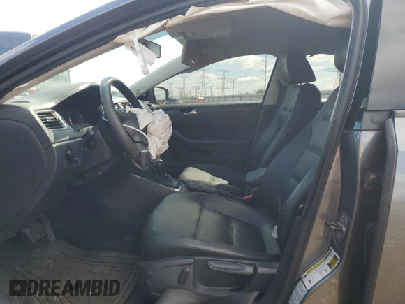 2014 Volkswagen Jetta SE с VIN 3VWD17AJ9EM244150, выставлен на аукционе Copart как лот 55618065 с пробегом 159 232 миль миль и Списание • Salvage title. История ставок и продаж доступна на DreamBid. Изображение 7.