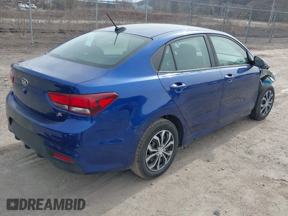 2018 Kia Rio LX with VIN 3KPA24AB1JE094811, listed as a IAAI auction lot 41825631 with 80,539 mi miles. Bid and sale history available at carsss.com. Image 4.
