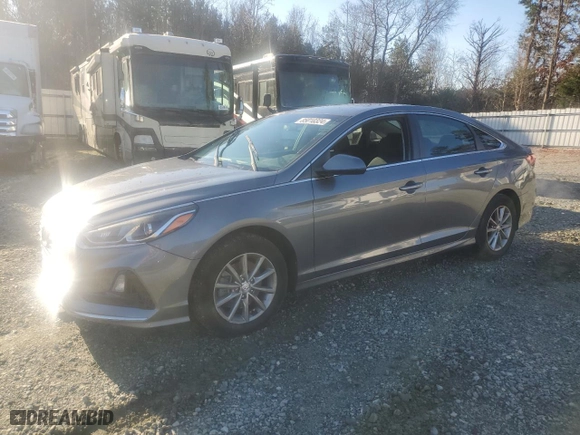 2018 Hyundai Sonata SE with VIN 5NPE24AF7JH647719, listed as a Copart auction lot 85010324 with 139,741 mi miles and Salvage Title. Bid and sale history available at carsss.com. Image 1.