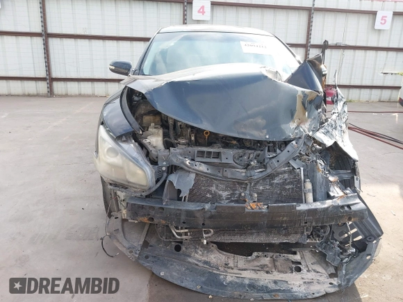 2014 Nissan Maxima SV with VIN 1N4AA5AP5EC499187, listed as a IAAI auction lot 42094212 with 196,747 mi miles and . Bid and sale history available at DreamBid. Image 6.