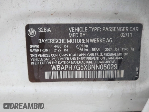 2011 BMW 3 Series 328i with VIN WBAPH7G5XBNN05029, listed as a IAAI auction lot 41955493 with 1 mi miles. Bid and sale history available at carsss.com. Image 9.