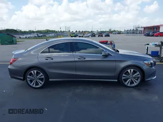 2019 Mercedes-Benz CLA 250 z VIN WDDSJ4EB0KN720613, wystawiony jako IAAI lot #42508467 z przebiegiem 26 941 mil mil oraz . Historia ofert i sprzedaży dostępna na DreamBid. Obrazek 13.