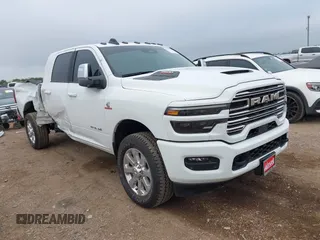 2025 Ram 2500 Laramie с VIN 3C6UR5NL8SG512862, выставлен на аукционе IAAI как лот 42203646 с пробегом 674 миль миль и . История ставок и продаж доступна на DreamBid. Изображение 1.