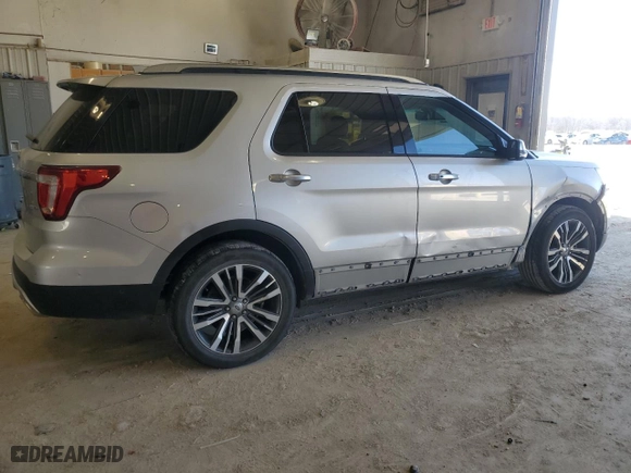 2016 Ford Explorer Platinum with VIN 1FM5K8HT4GGC71606, listed as a Copart auction lot 48706455 with 121,063 mi miles and Clean Title. Bid and sale history available at carsss.com. Image 3.
