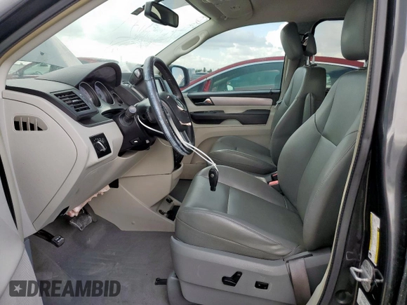 2012 Volkswagen Routan SE with VIN 2C4RVABG4CR390524, listed as a Copart auction lot 63058185 with 146,380 mi miles and Salvage title. Bid and sale history available at DreamBid. Image 7.