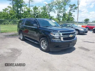 2019 Chevrolet Suburban LT z VIN 1GNSCHKC5KR192172, wystawiony jako IAAI lot #42555958 z przebiegiem 85 572 mil mil oraz . Historia ofert i sprzedaży dostępna na DreamBid. Obrazek 1.