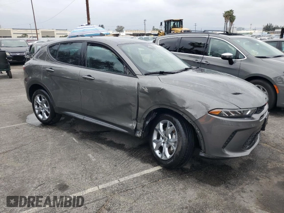 2024 Dodge Hornet R/T with VIN ZACPDFCW4R3A26279, listed as a Copart auction lot 55954045 with 25,965 mi miles and Salvage title. Bid and sale history available at DreamBid. Image 4.