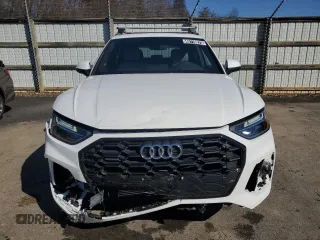 2025 Audi Q5 S line Premium z VIN WA1GAAFY0S2020331, wystawiony jako Copart lot #45718875 z przebiegiem 7314 mil mil oraz Tytuł czysty. Historia ofert i sprzedaży dostępna na DreamBid. Obrazek 5.