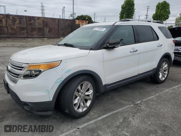 2014 Ford Explorer XLT z VIN 1FM5K7D85EGA32932, wystawiony jako Copart lot #52799695 z przebiegiem 135 670 mil mil oraz Szkoda całkowita • Salvage title. Historia ofert i sprzedaży dostępna na DreamBid. Obrazek 1.
