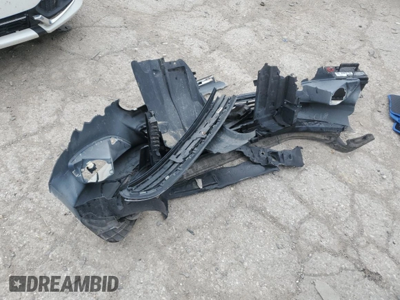 2015 Ford Fiesta S с VIN 3FADP4AJ6FM126712, выставлен на аукционе Copart как лот 58100195 с пробегом Не указан миль и Списание • Salvage title. История ставок и продаж доступна на DreamBid. Изображение 12.