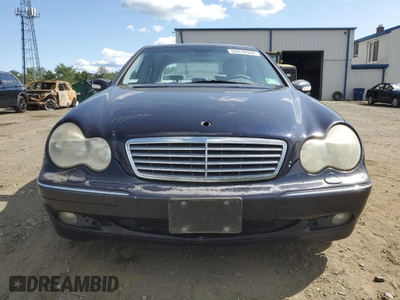 2003 Mercedes-Benz C 320 with VIN WDBRF64J83E010163, listed as a Copart auction lot 68478564 with Not Provided miles and Salvage Title. Bid and sale history available at DreamBid. Image 5.