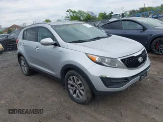 2015 Kia Sportage LX with VIN KNDPBCAC2F7670376, listed as a IAAI auction lot 42122640 with 173,479 mi miles and . Bid and sale history available at carsss.com. Image 1.