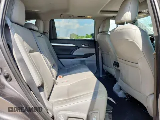 2017 Toyota Highlander XLE with VIN 5TDKZRFH4HS515186, listed as a Copart auction lot 60894055 with 135,531 mi miles and Salvage title. Bid and sale history available at DreamBid. Image 11.