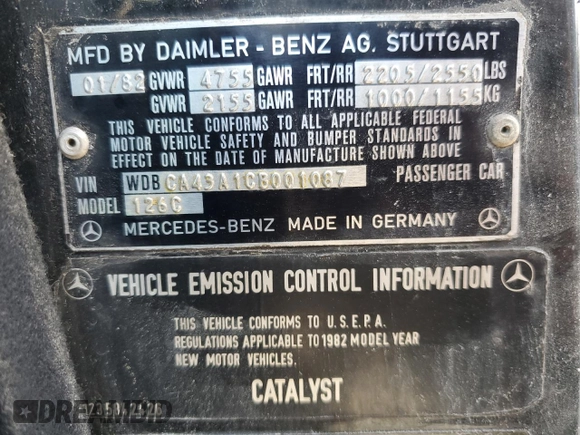 1982 MERCEDES-BENZ 380-CLASS SEC z VIN WDBCA43A1CB001087, wystawiony jako Copart lot #80049454 z przebiegiem 62 785 mil mil oraz Czysty tytuł • Clean title. Historia ofert i sprzedaży dostępna na DreamBid. Obrazek 13.