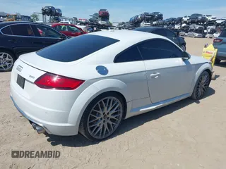 2016 Audi TTS 2.0T z VIN TRUC1AFV5G1030771, wystawiony jako IAAI lot #41940807 z przebiegiem 81 357 mil mil oraz . Historia ofert i sprzedaży dostępna na DreamBid. Obrazek 4.