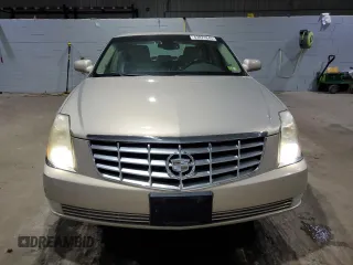 2008 Cadillac DTS 1SC z VIN 1G6KD57Y08U120815, wystawiony jako Copart lot #43874845 z przebiegiem 80 618 mil mil oraz Czysty tytuł • Clean title. Historia ofert i sprzedaży dostępna na DreamBid. Obrazek 5.