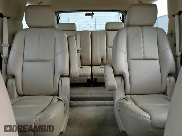 2011 GMC Yukon SLT z VIN 1GKS1CE01BR359134, wystawiony jako Copart lot #53693295 z przebiegiem 95 060 mil mil oraz Szkoda całkowita • Salvage title. Historia ofert i sprzedaży dostępna na DreamBid. Obrazek 10.