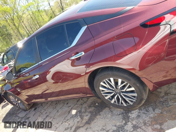 2023 Nissan Altima SV z VIN 1N4BL4DW5PN426467, wystawiony jako IAAI lot #41978564 z przebiegiem 28 703 mil mil oraz . Historia ofert i sprzedaży dostępna na DreamBid. Obrazek 14.