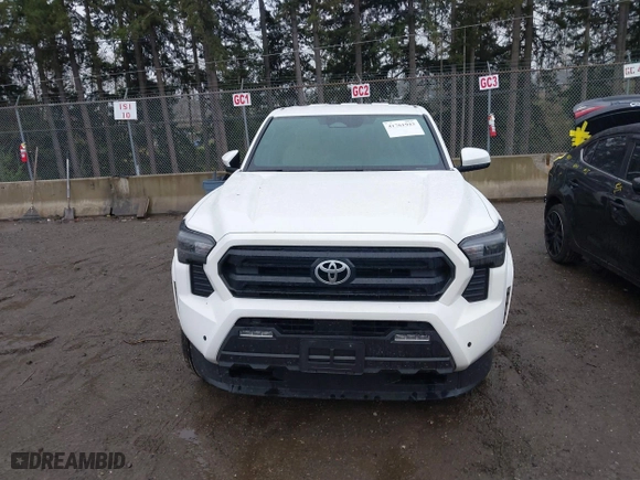 2024 Toyota Tacoma 4WD SR5 with VIN 3TYLB5JN0RT006653, listed as a IAAI auction lot 41761943 with 4,462 mi miles. Bid and sale history available at carsss.com. Image 12.