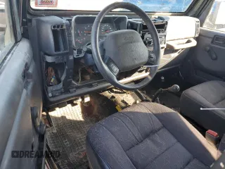 2001 Jeep Wrangler Sport with VIN 1J4FA49SX1P318889, listed as a Copart auction lot 67213064 with 157,444 mi miles and Clean Title. Bid and sale history available at carsss.com. Image 8.