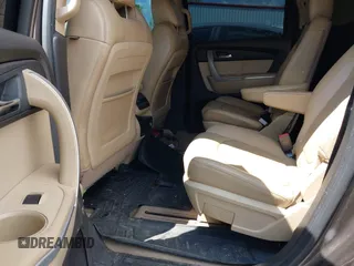 2011 GMC Acadia SLT1 with VIN 1GKKRREDXBJ181589, listed as a IAAI auction lot 42019880 with 206,854 mi miles. Bid and sale history available at carsss.com. Image 8.