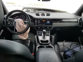 2019 Porsche Cayenne z VIN WP1AA2AY8KDA00789, wystawiony jako Copart lot #68415952 z przebiegiem 34 582 mil mil oraz . Historia ofert i sprzedaży dostępna na DreamBid. Obrazek 8.