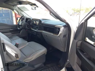 2021 Ford F-150 XL z VIN 1FTEX1C56MKE47893, wystawiony jako IAAI lot #42095350 z przebiegiem 89 885 mil mil oraz . Historia ofert i sprzedaży dostępna na DreamBid. Obrazek 5.
