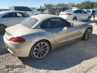 2009 BMW Z4 sDrive35i with VIN WBALM73559E381665, listed as a Copart auction lot 81708664 with 0 mi miles and Salvage Title. Bid and sale history available at carsss.com. Image 3.