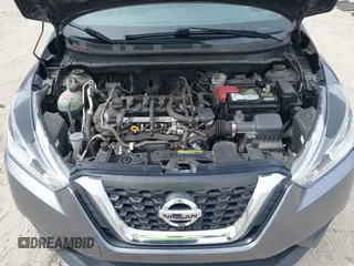 2019 Nissan Kicks SV with VIN 3N1CP5CU1KL534573, listed as a IAAI auction lot 39215072 with 55,489 mi miles. Bid and sale history available at carsss.com. Image 10.