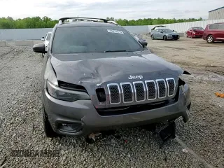 2019 Jeep Cherokee Latitude Plus с VIN 1C4PJLLB0KD265314, выставлен на аукционе Copart как лот 55919315 с пробегом 63 989 миль миль и На запчасти • Non repairable. История ставок и продаж доступна на DreamBid. Изображение 15.