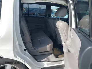 2015 Honda Pilot Touring with VIN 5FNYF3H93FB007766, listed as a IAAI auction lot 41932052 with 131,036 mi miles. Bid and sale history available at carsss.com. Image 8.