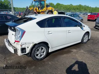 2010 Toyota Prius II with VIN JTDKN3DU3A0003291, listed as a IAAI auction lot 42123268 with 285,734 mi miles and . Bid and sale history available at carsss.com. Image 4.