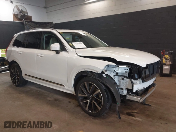 2023 Volvo XC90 Plus with VIN YV4062PN1P1985051, listed as a IAAI auction lot 41890979 with 60,922 mi miles. Bid and sale history available at carsss.com. Image 1.