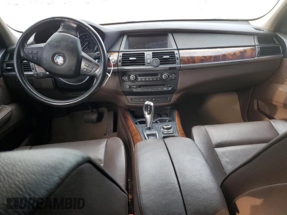 2012 BMW X5 50i with VIN 5UXZV8C57CL425425, listed as a Copart auction lot 55846475 with 70,960 mi miles and Salvage title. Bid and sale history available at DreamBid. Image 8.